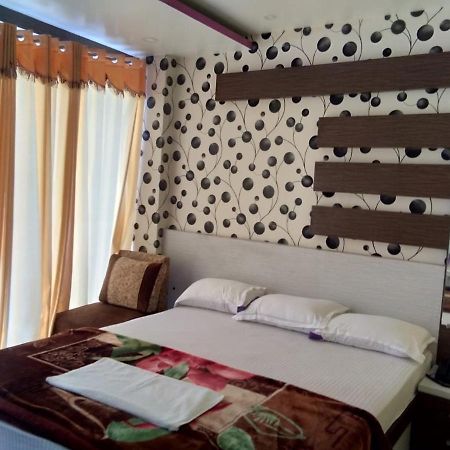 Hotel Rajmahal Tarapith Exterior photo